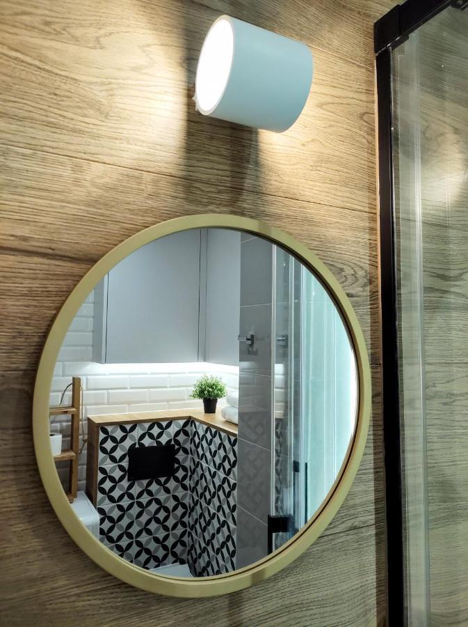 Cozy And Great Location By Cooee Apartments Варшава Екстериор снимка